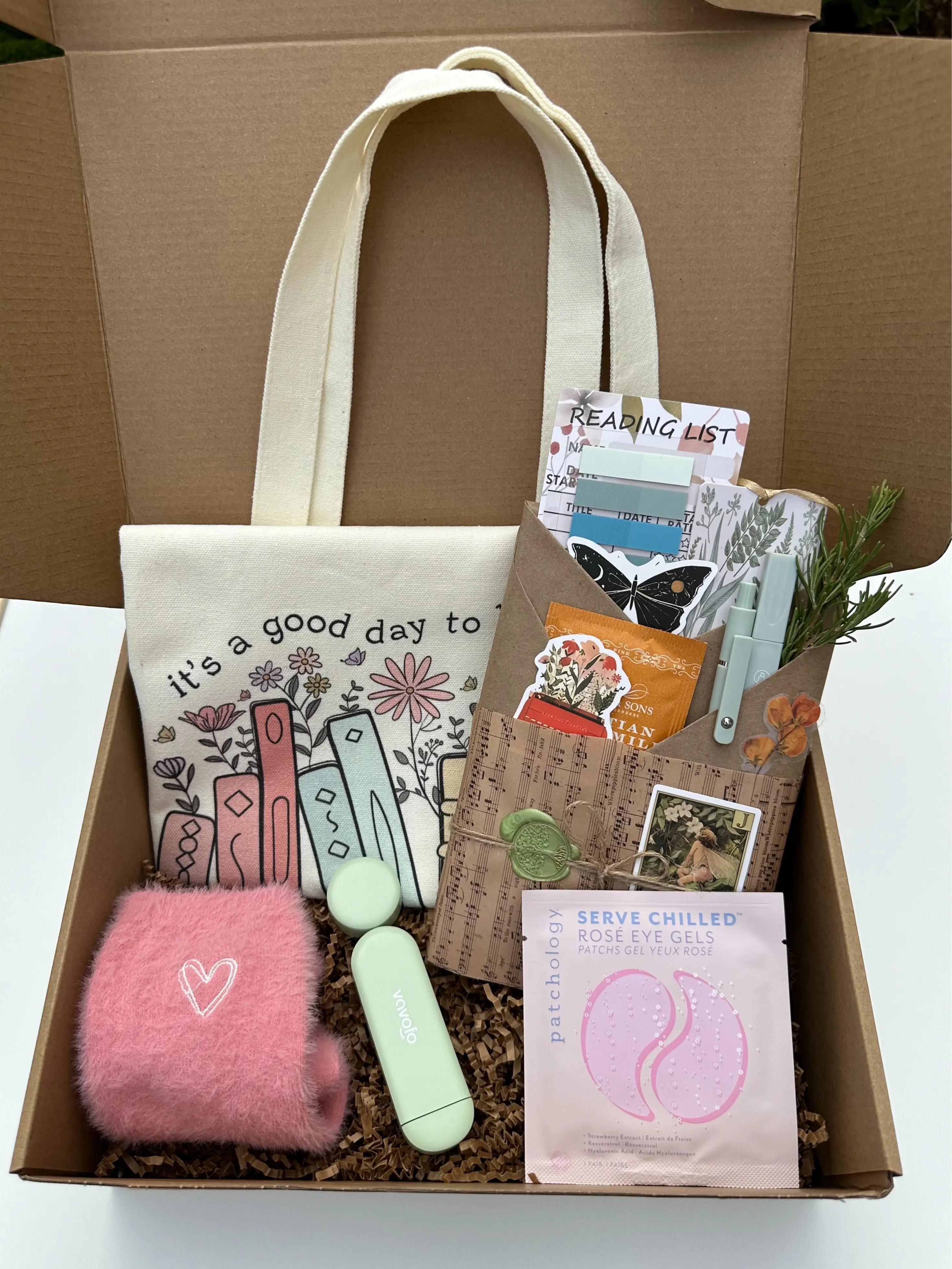 Mystery Book Box Blind Date with a Book, Gift Box, Book Box (NEW)
