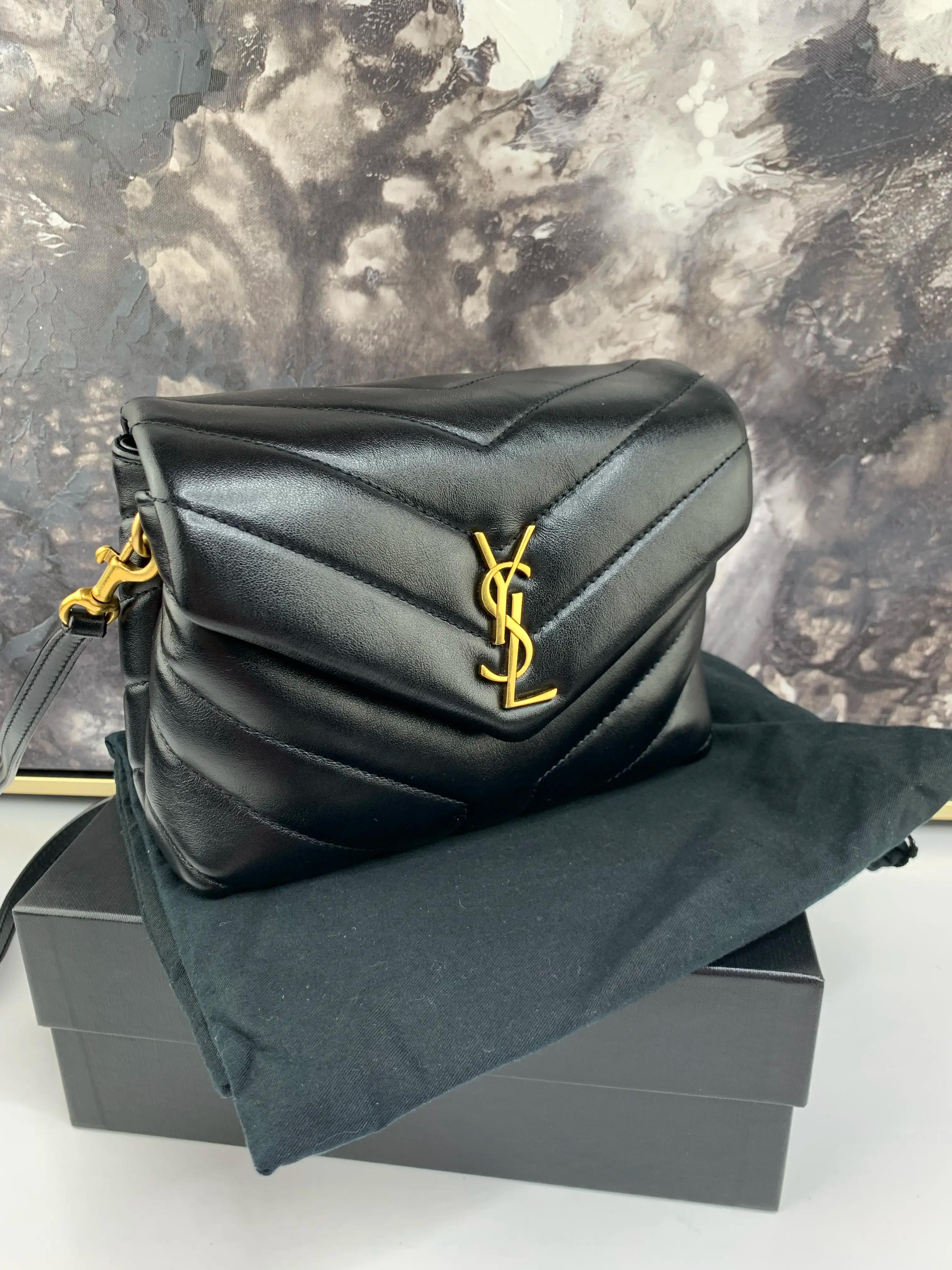 Pre-owned Yves saint Laurent leather Crossbody Bags Toy Loulou Crossbody